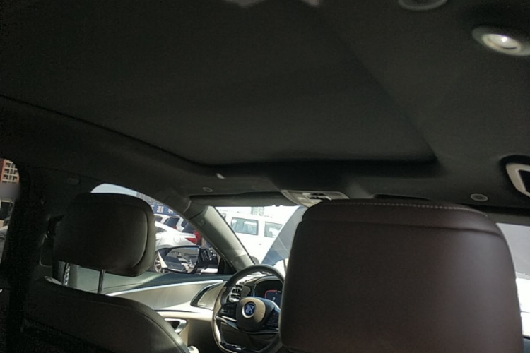 BYD Han 2023 car image #18
