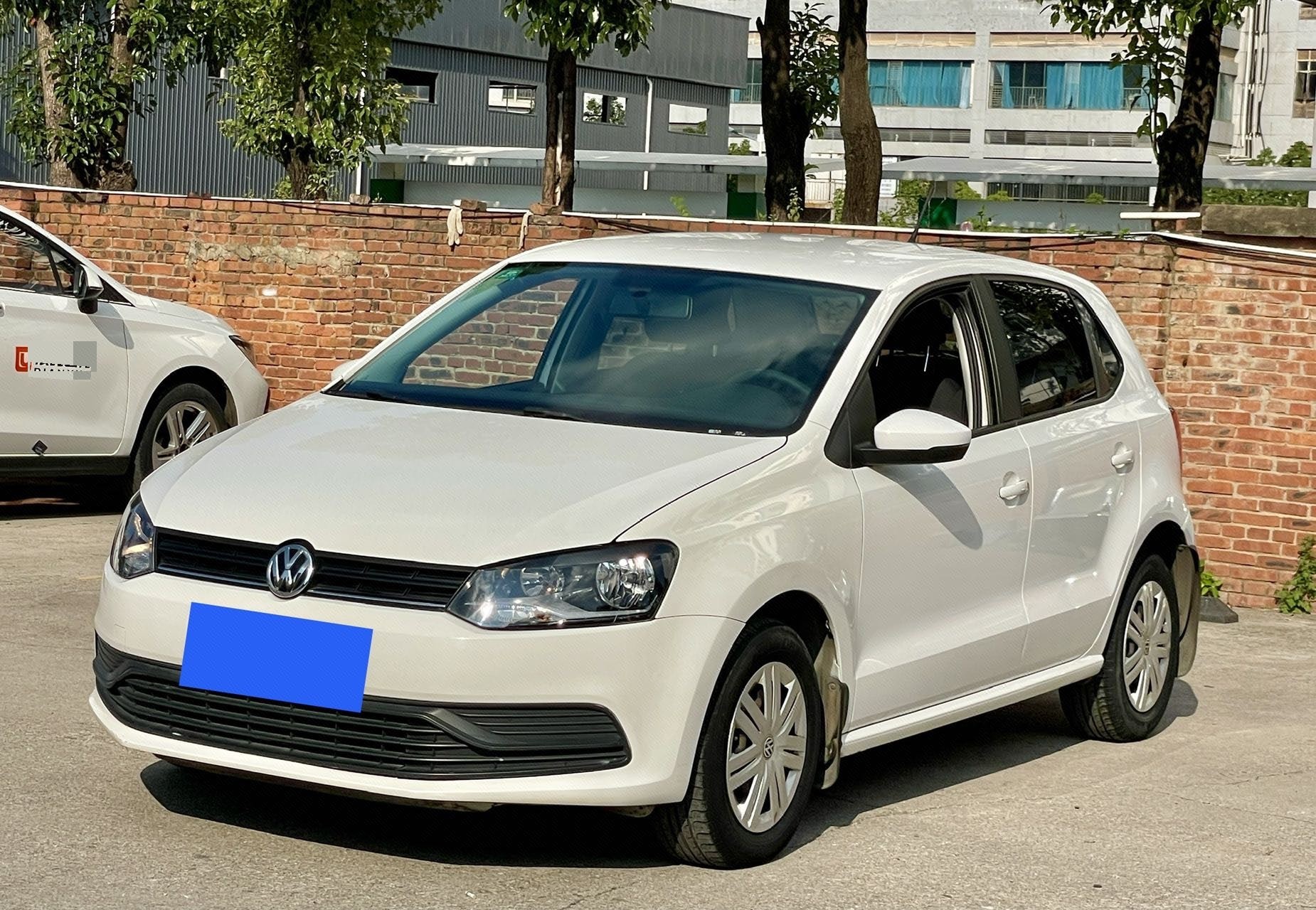Volkswagen Polo 2016 Volkswagen Polo 2016 car image