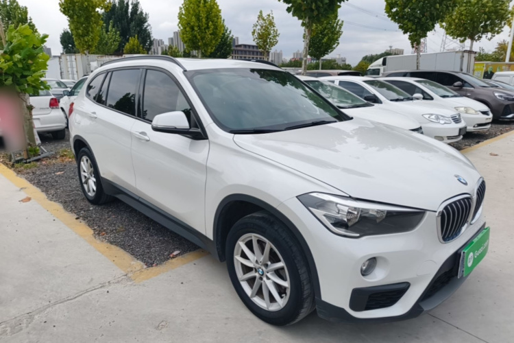 BMW X1 2018 #6 BMW X1 2018 car image #6