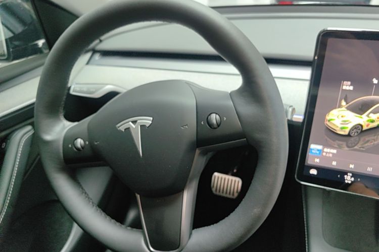 Tesla Model Y 2023 #11 Tesla Model Y 2023 car image #11
