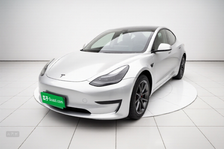 Tesla Model 3 2023 car image #2