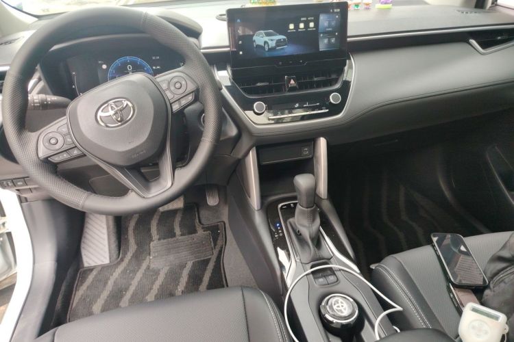 Toyota Corolla Cross 2025 car image #12