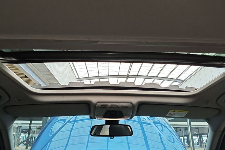 BMW 3 Series 2018 #20 BMW 3 Series 2018 car image #20