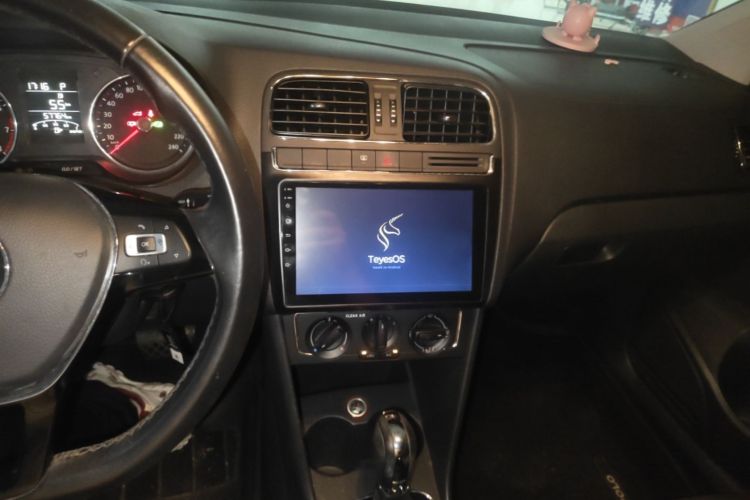 Volkswagen Polo 2017 #13 Volkswagen Polo 2017 car image #13