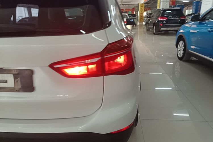 BMW X1 2018 car image #8