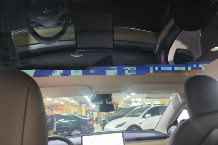 Tesla Model Y 2021 #20 Tesla Model Y 2021 car image #20