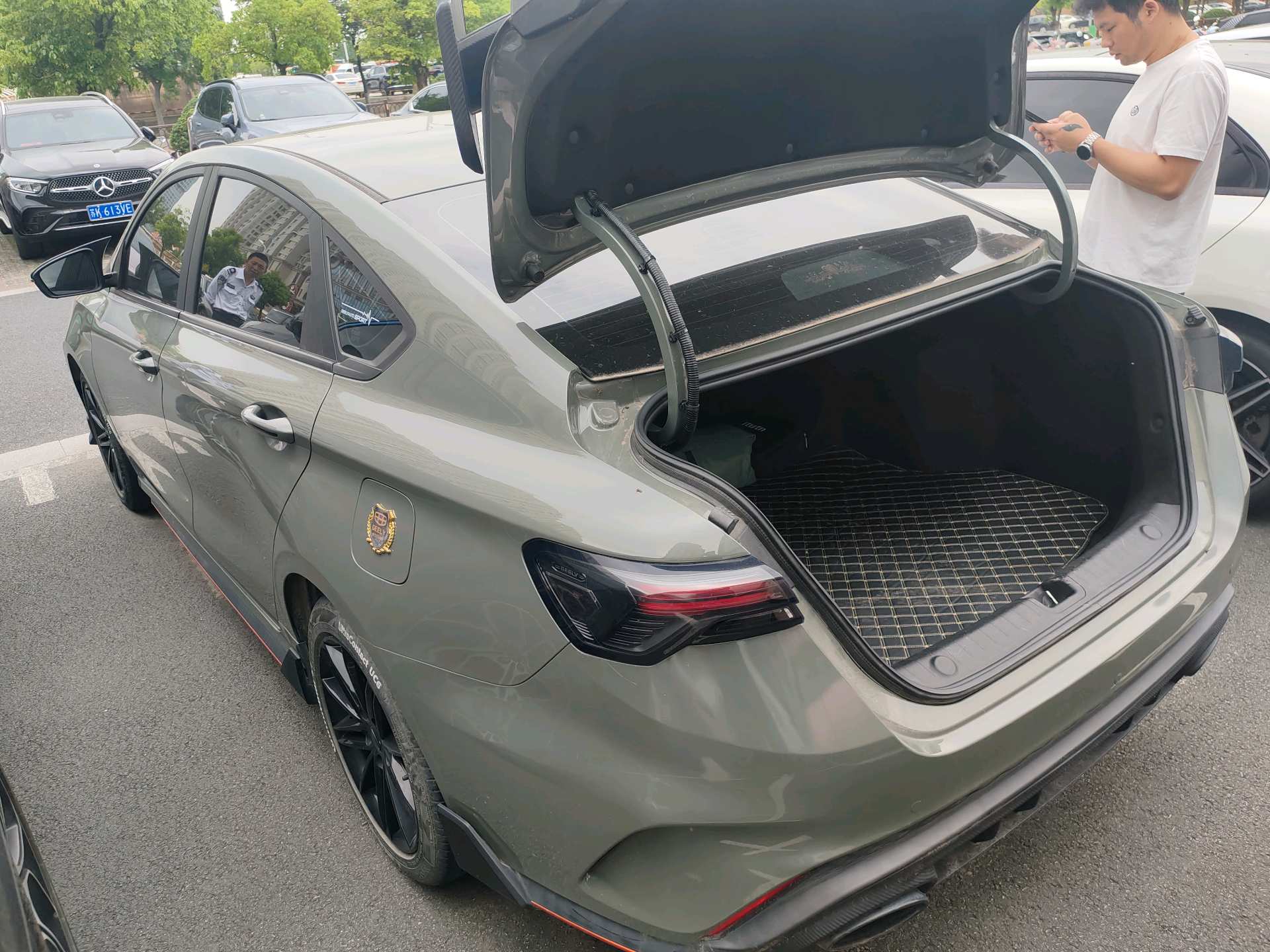 GEELY Binray 2022 image de voiture #5
