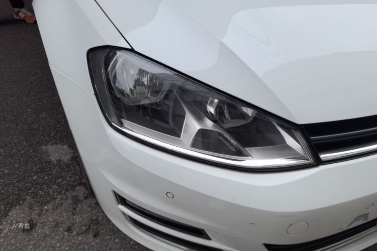 Volkswagen Golf 2017 car image #8