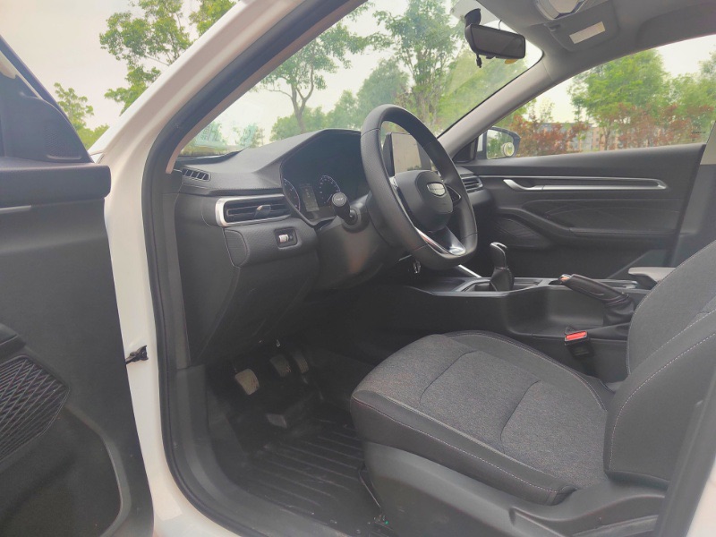 GEELY Emgrand 2025 #7 GEELY Emgrand 2025 image de voiture #7