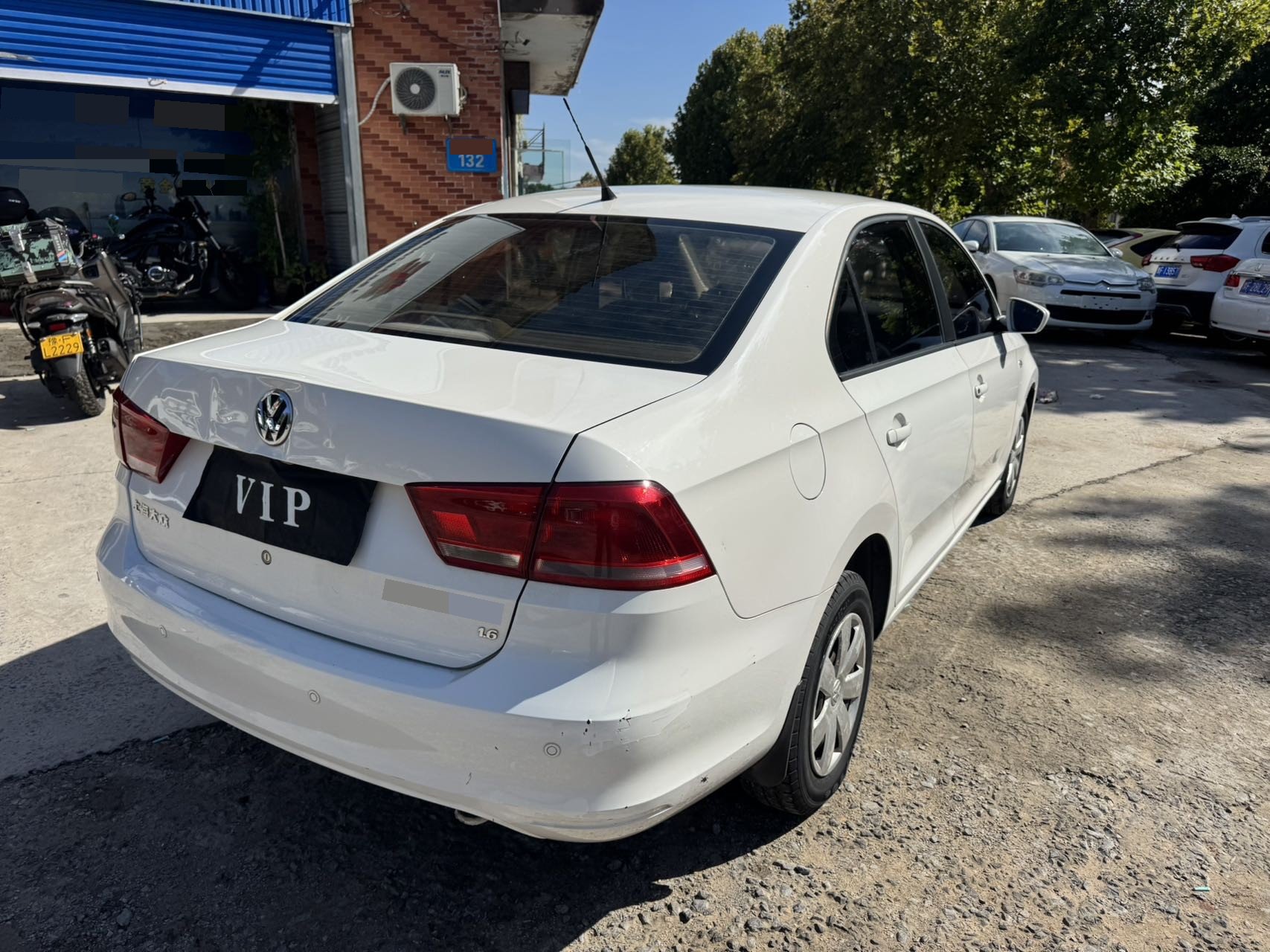 Volkswagen Santana 2014 car image #8