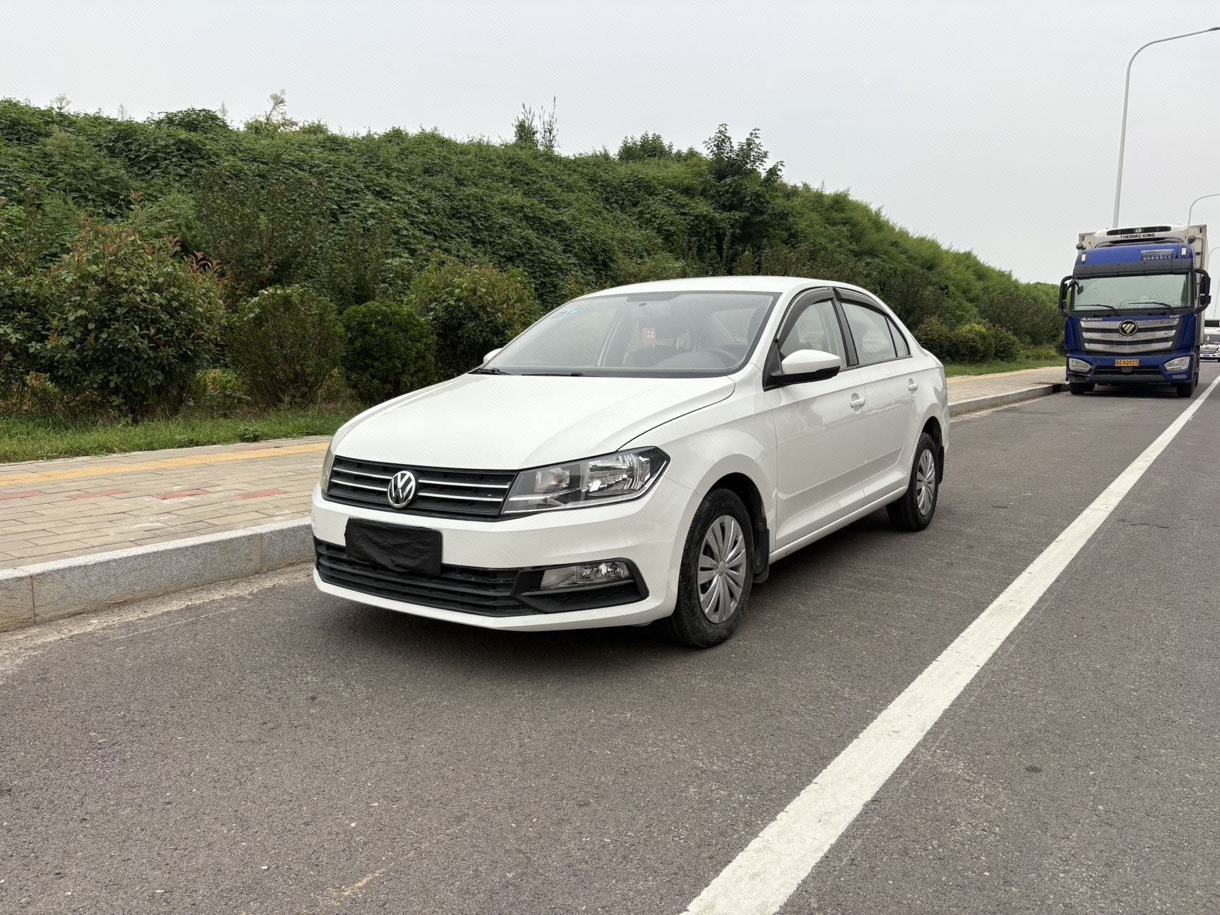Volkswagen Santana 2018 car image 
