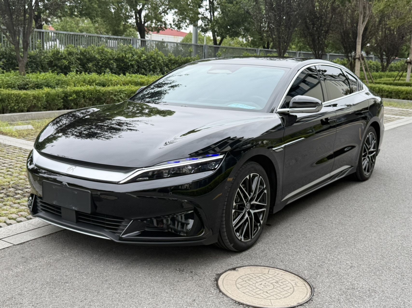 BYD Han 2025 car image 