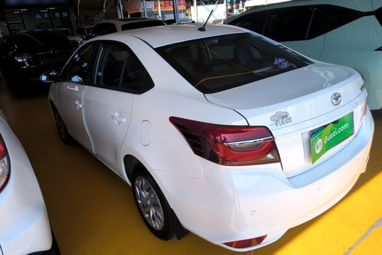Toyota Vios 2022 imagen de coche #5