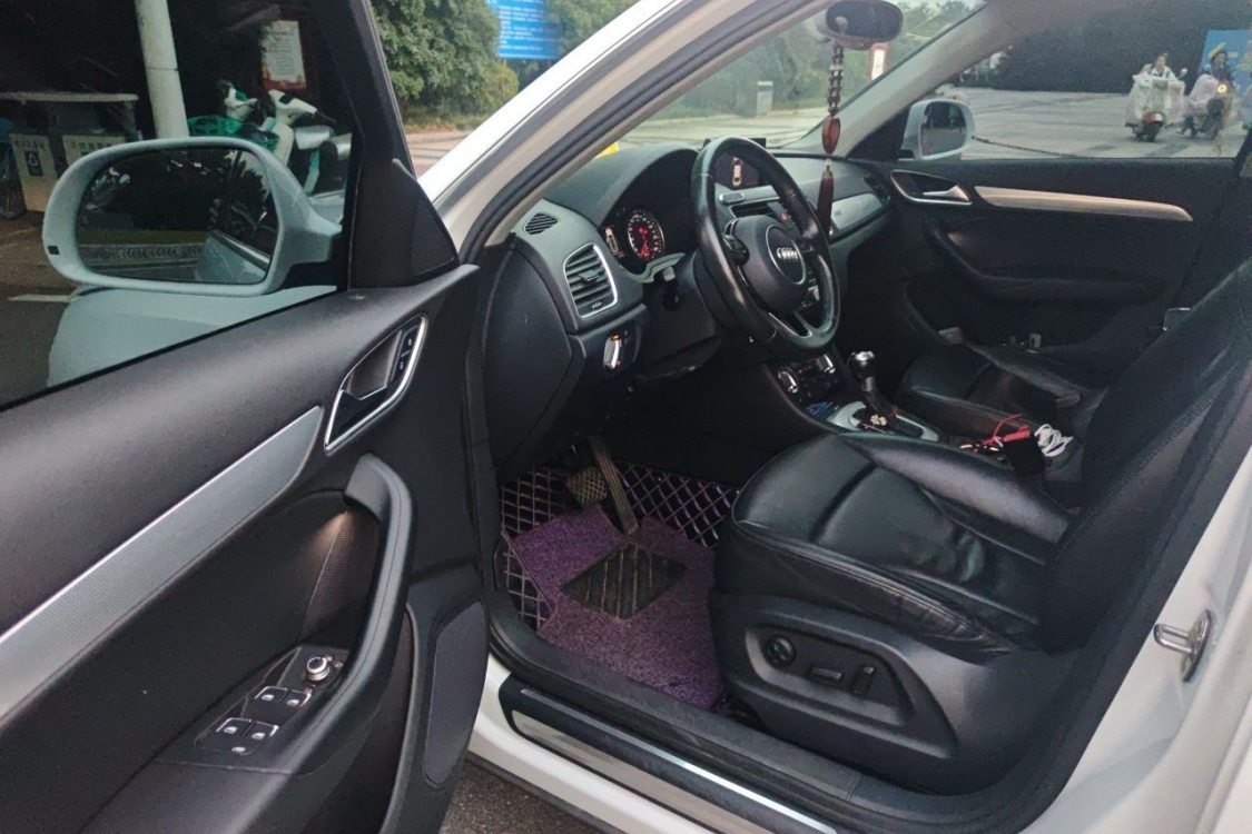 Audi Q3 2015 image de voiture #23
