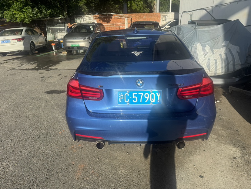BMW 3 Series 2019 car image #8