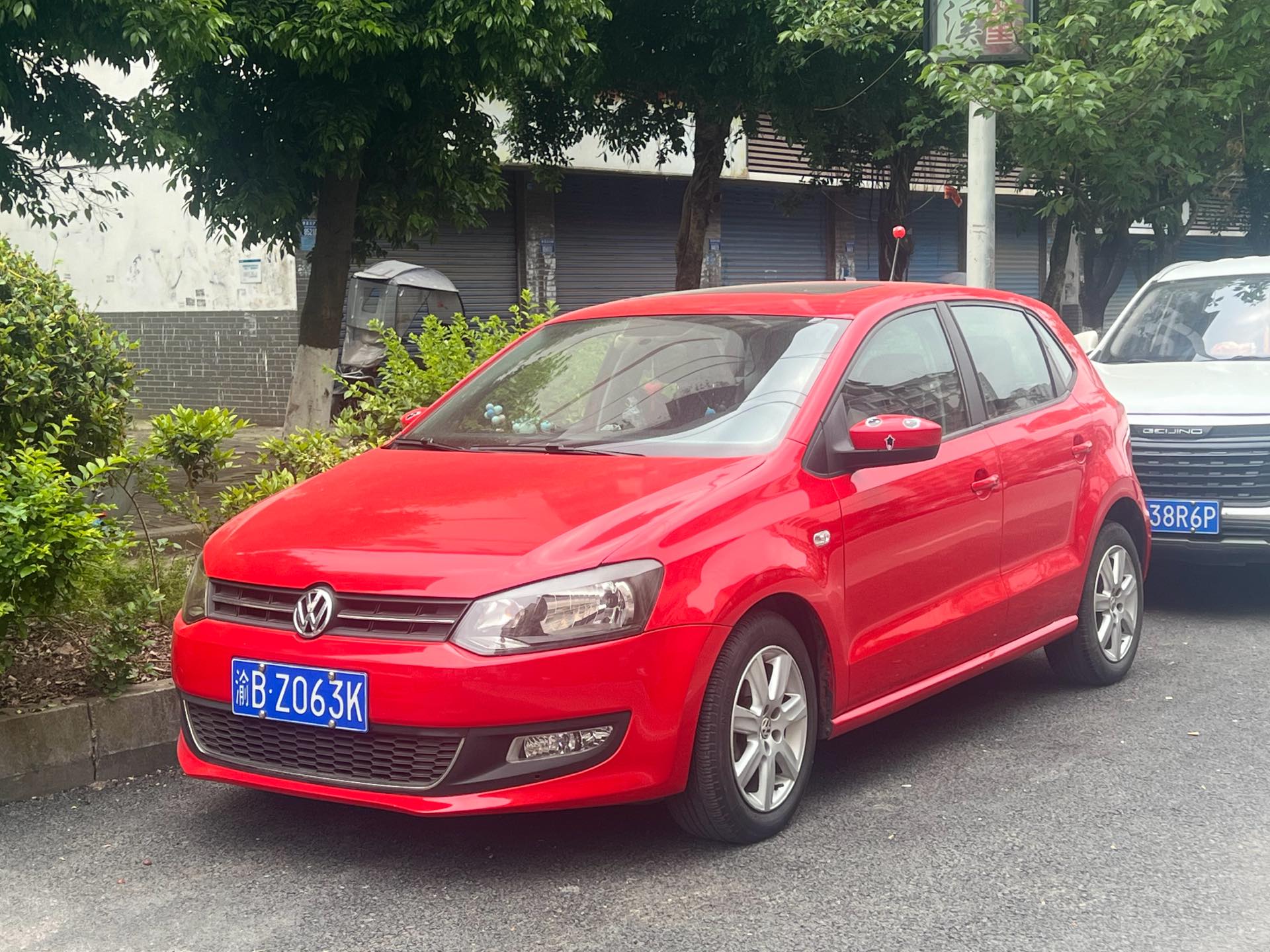 Volkswagen Polo 2011 car image 