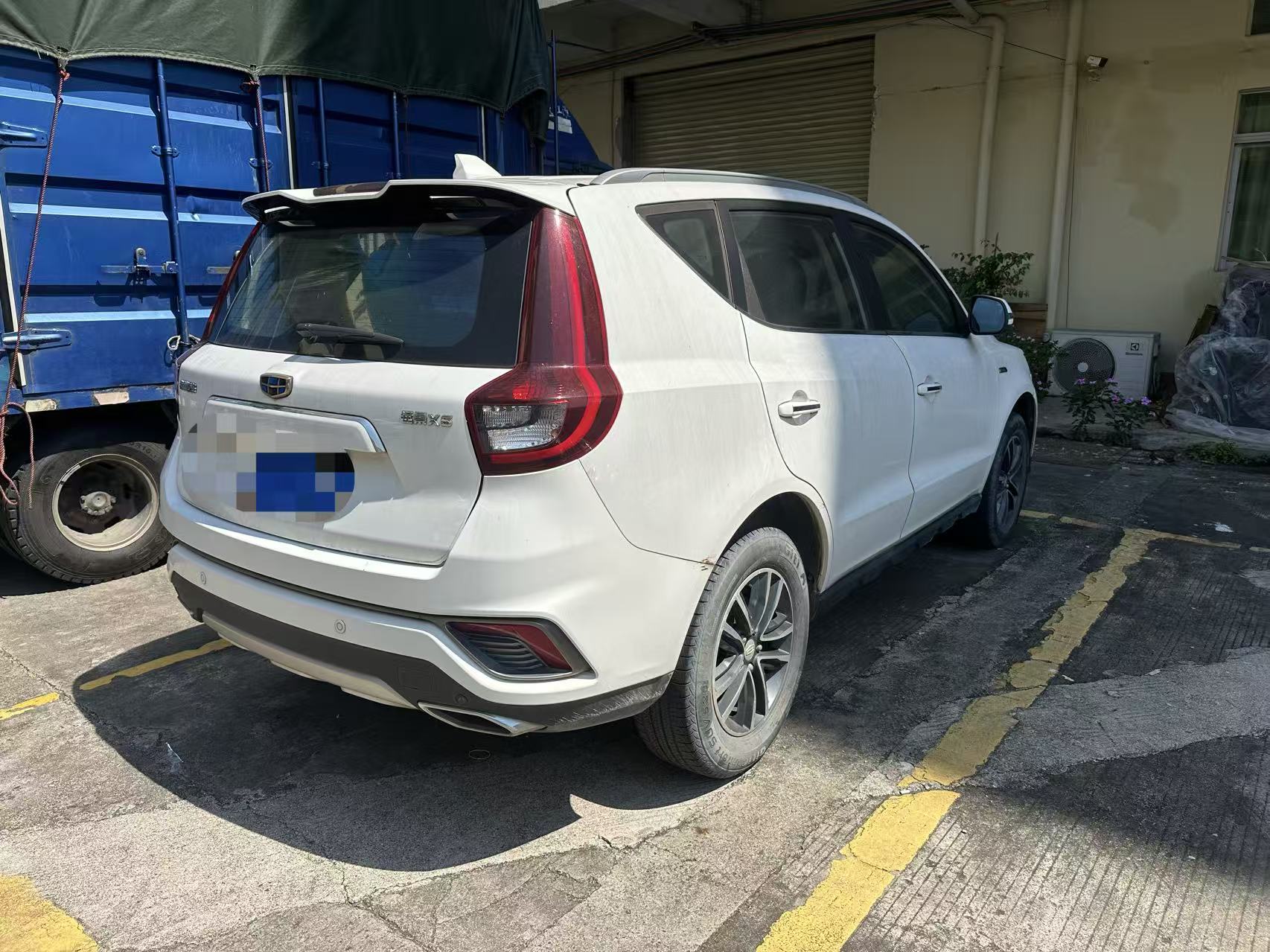 GEELY Vision X6 2019 immagine di auto #2