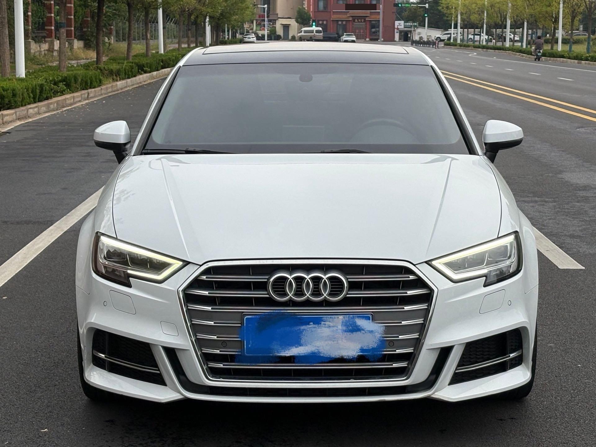 2020 car image #2