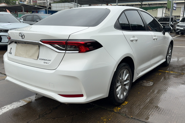 Toyota Corolla 2022 immagine di auto #5