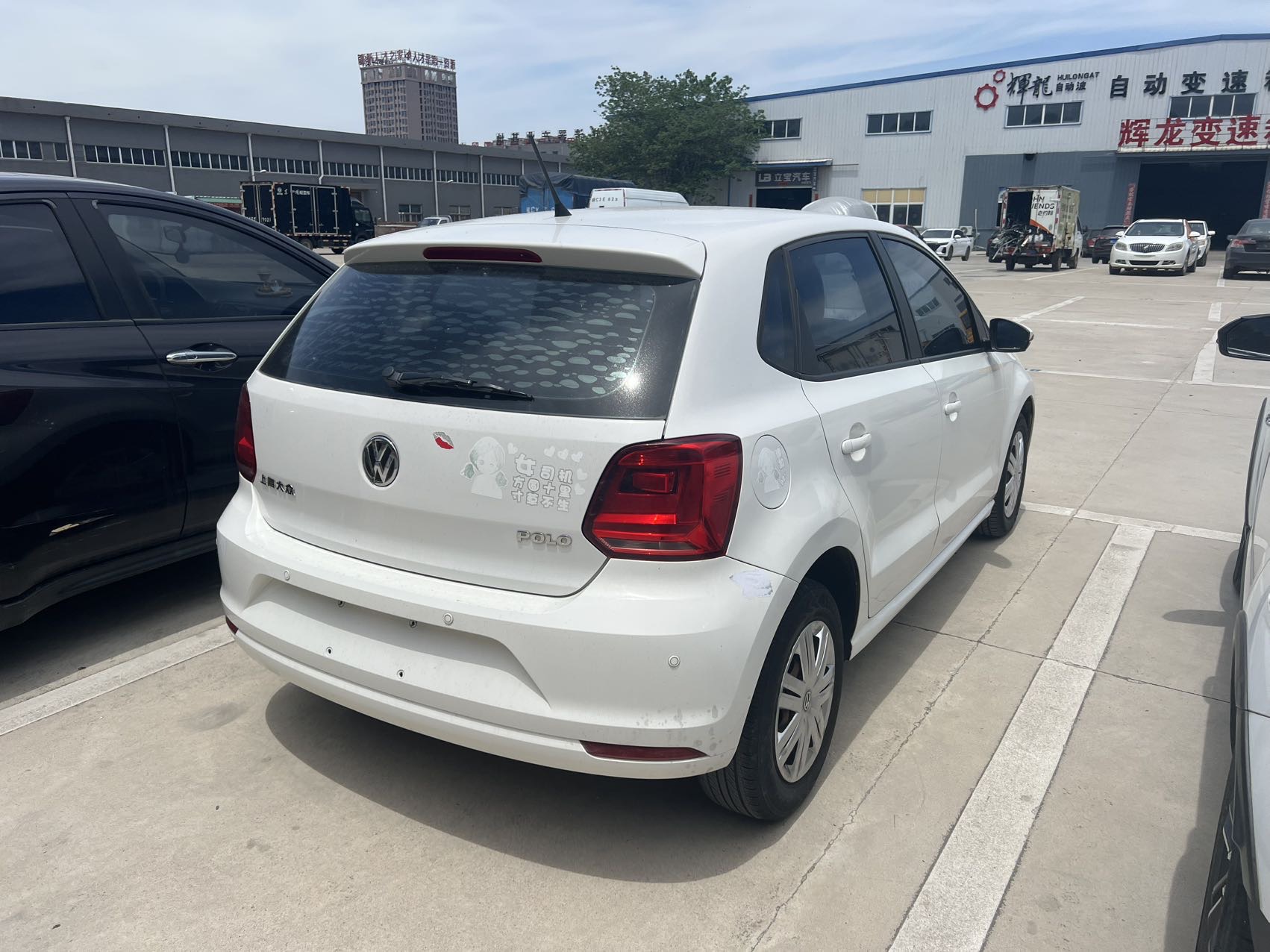 Volkswagen Polo 2016 car image #6