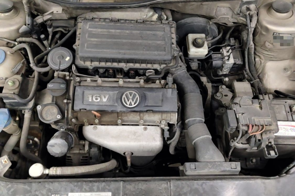 Volkswagen Bora 2014 car image #10