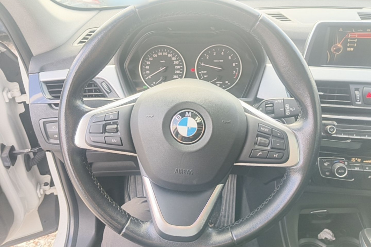 BMW X1 2017 #15 BMW X1 2017 car image #15