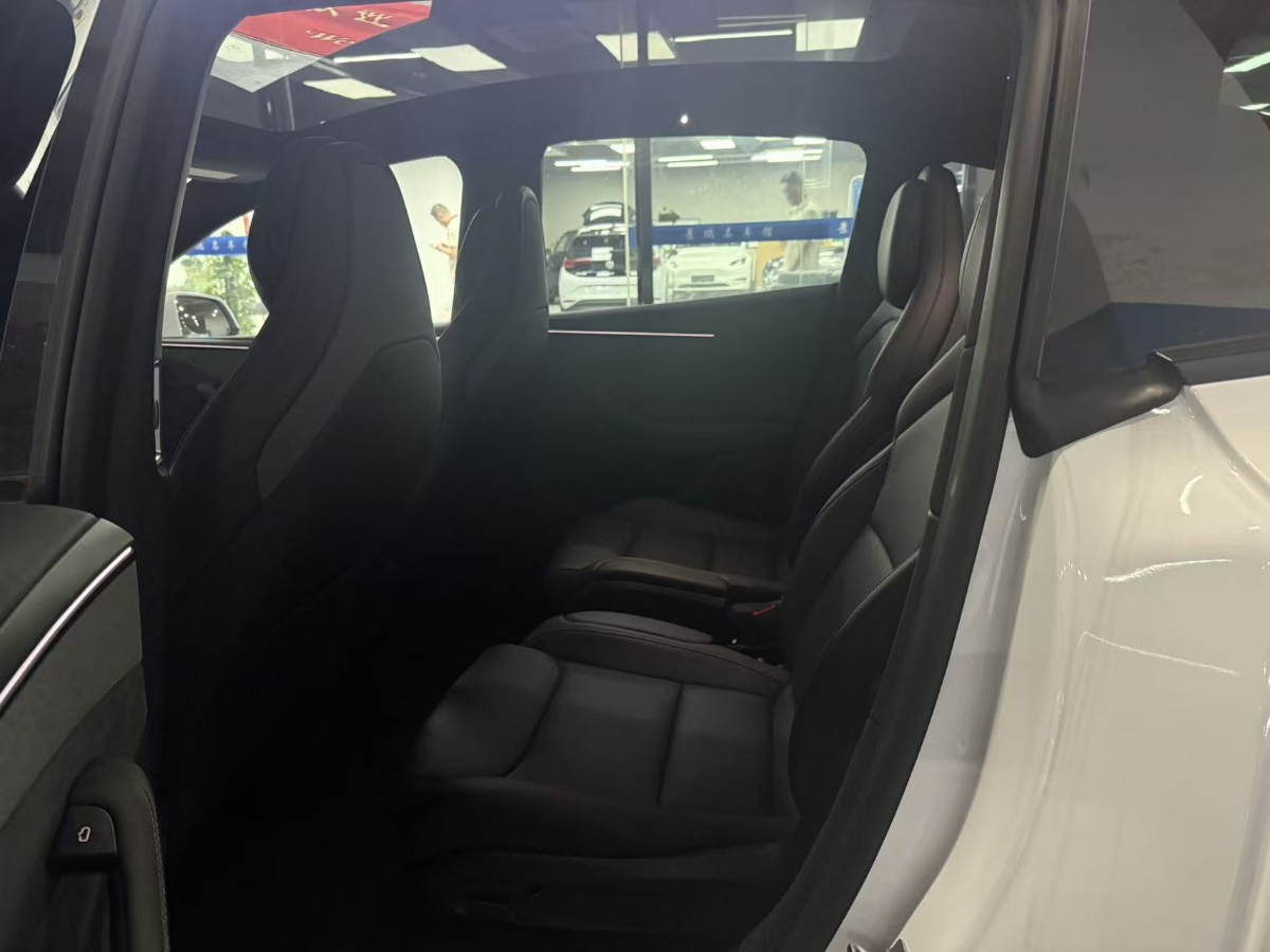 Tesla Model Y L 2026 #7 Tesla Model Y L 2026 imagem de carro #7