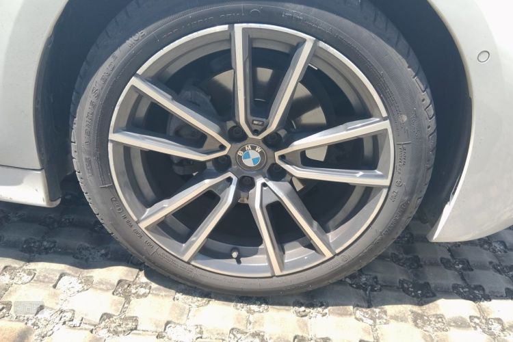 BMW 3 Series 2021 #9 BMW 3 Series 2021 car image #9