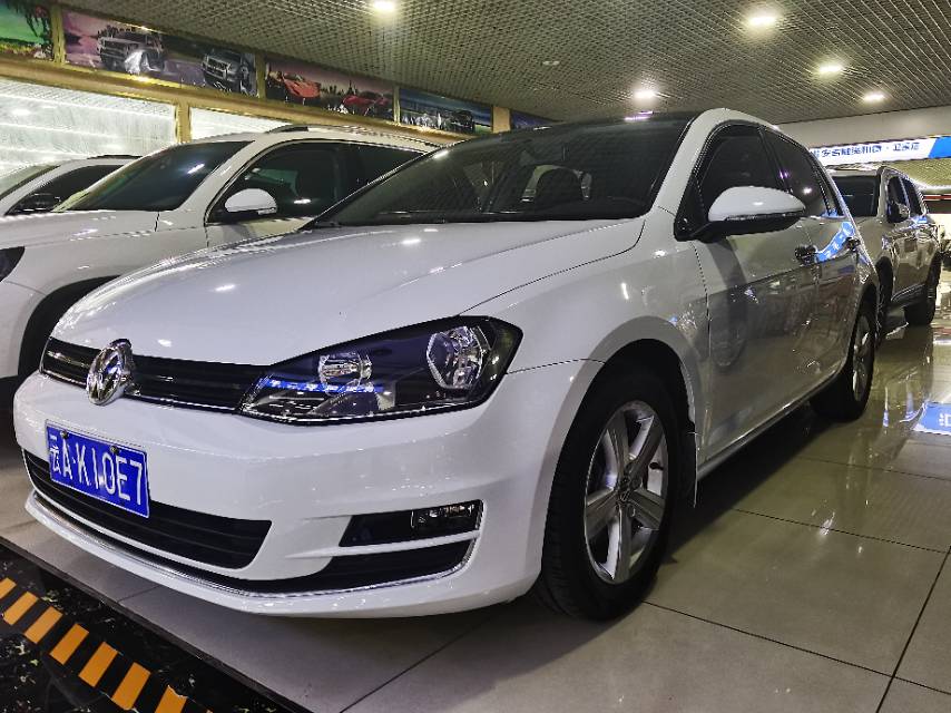 Volkswagen Golf 2015 immagine di auto #2