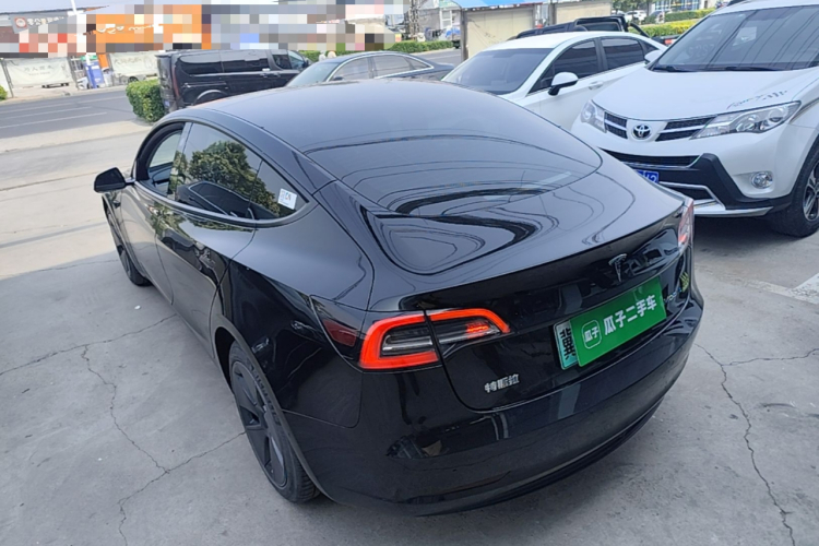 Tesla Model 3 2022 car image #5