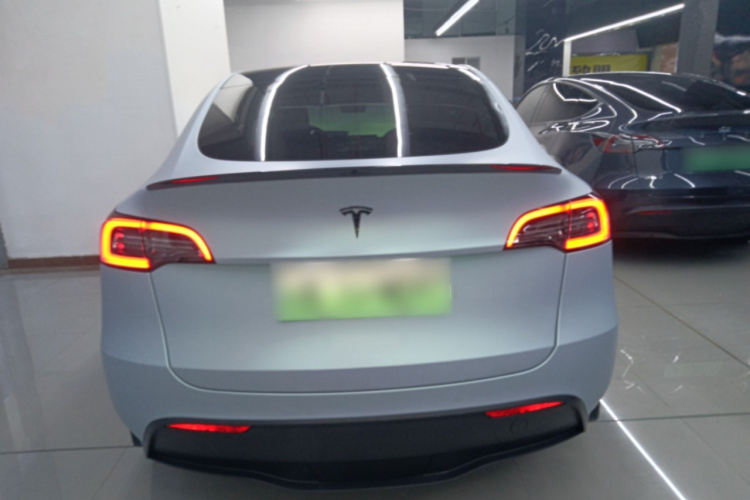 Tesla Model Y 2021 #6 Tesla Model Y 2021 car image #6