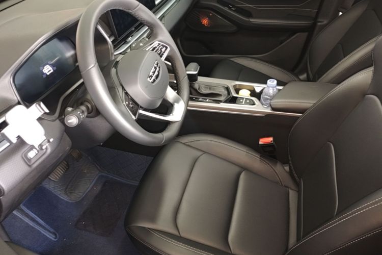 GEELY Emgrand 2025 car image #15