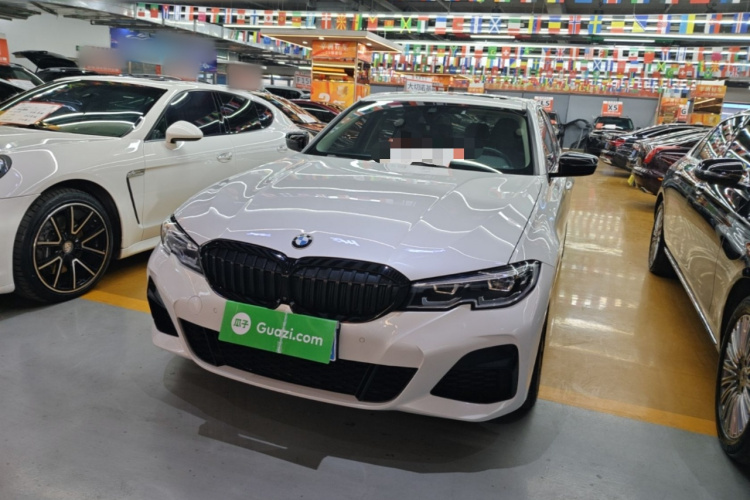 BMW 3 Series 2020 #2 BMW 3 Series 2020 car image #2