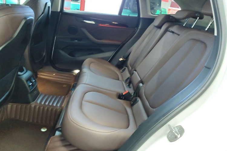 BMW X1 2019 #17 BMW X1 2019 car image #17