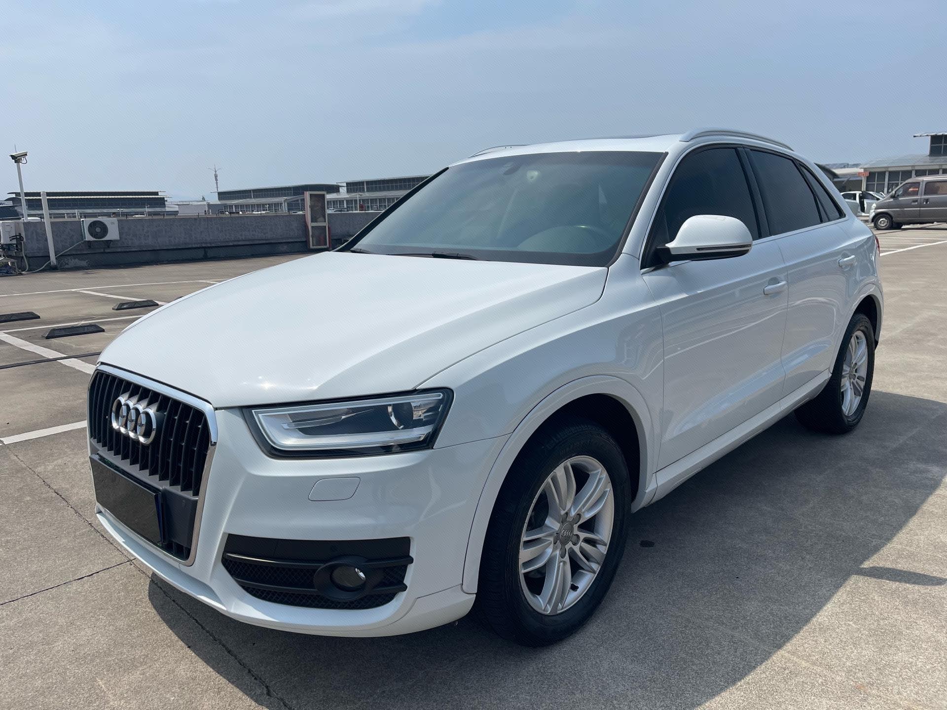 Audi Q3 2015 Audi Q3 2015 car image