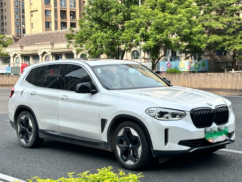 BMW iX3 2021 #2 BMW iX3 2021 car image #2