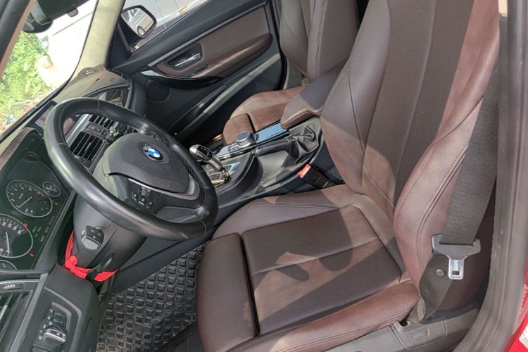 BMW 3 Series 2019 #15 BMW 3 Series 2019 car image #15