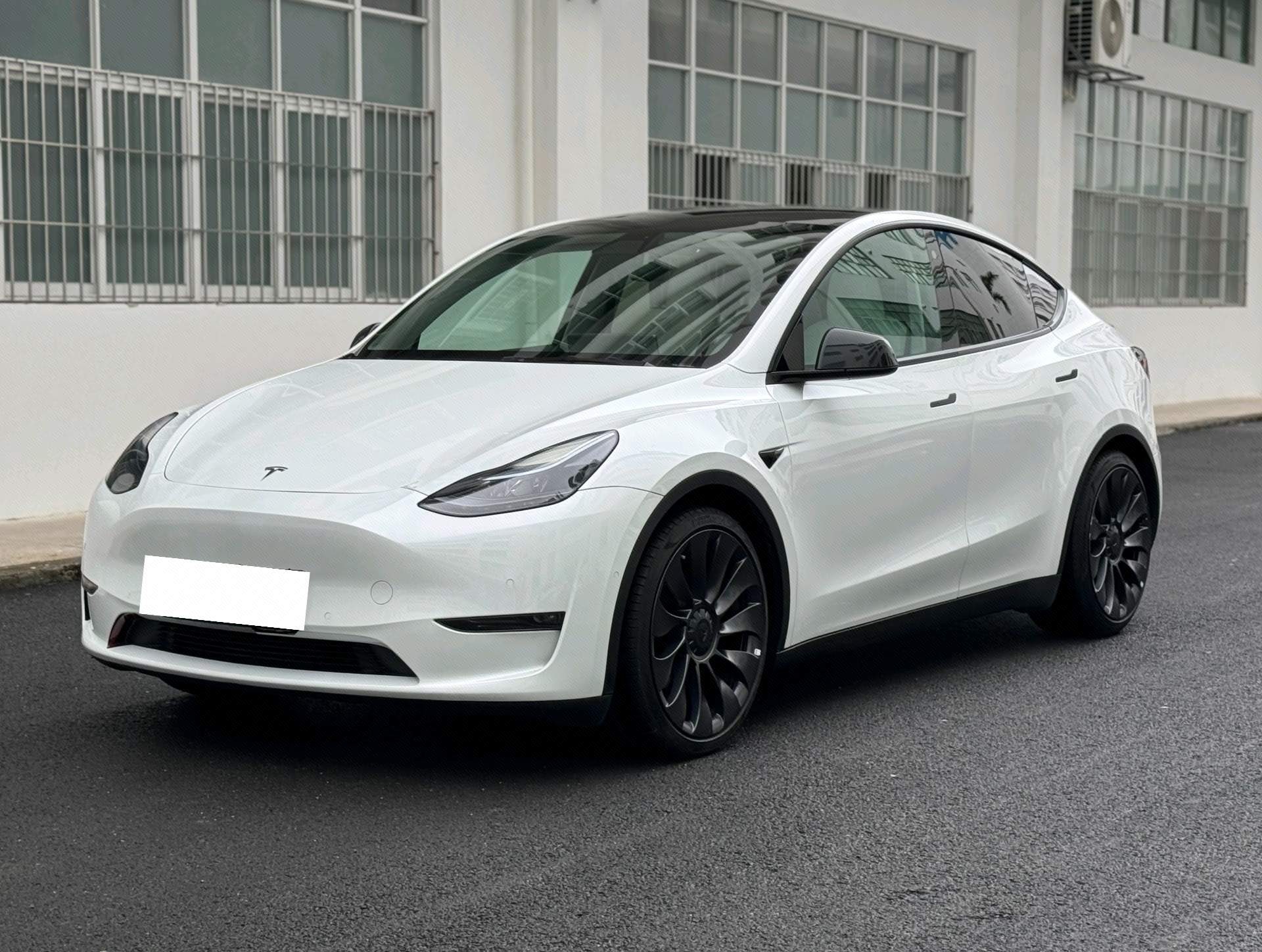 Tesla Model Y 2023 Tesla Model Y 2023 car image