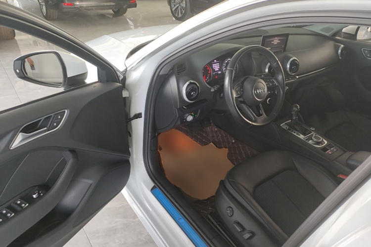 Audi A3 2018 #16 Audi A3 2018 car image #16