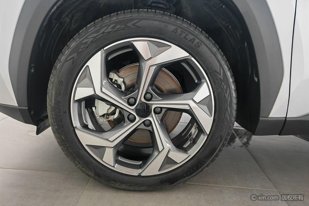 GEELY Boyue L 2023 car image #9
