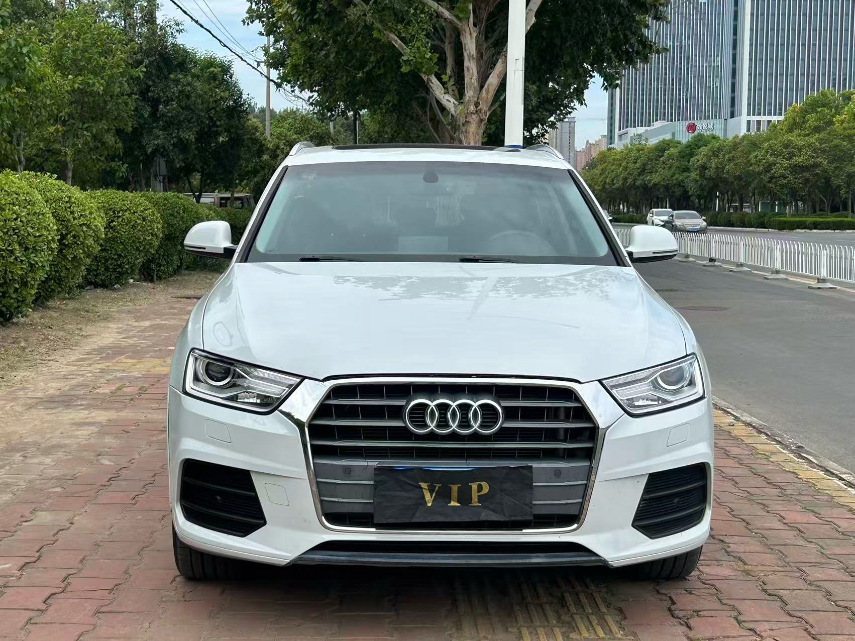 Audi Q3 2017 imagem de carro #2