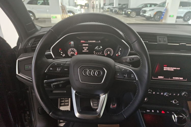 Audi Q3 2022 #11 Audi Q3 2022 car image #11