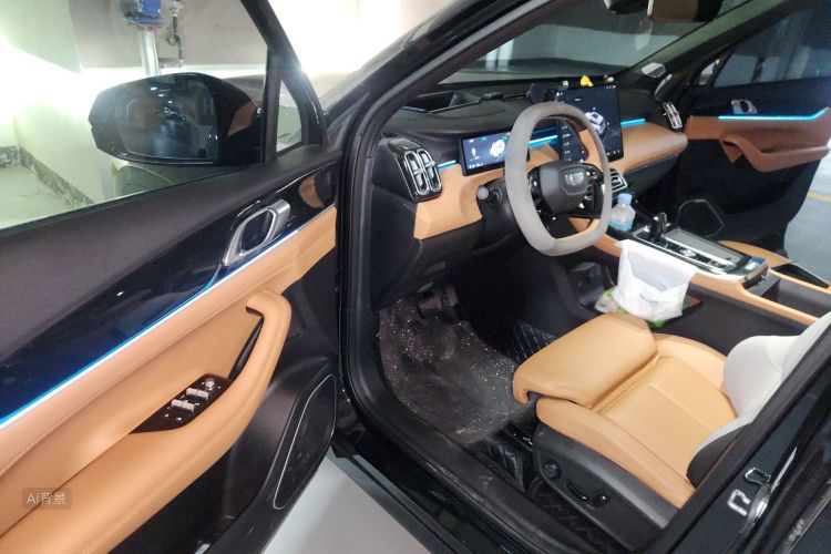 GEELY Boyue L 2025 car image #18