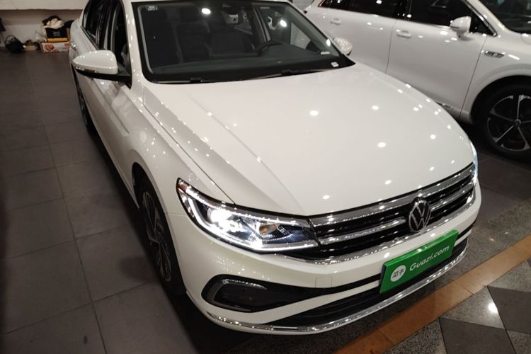 Volkswagen Bora 2025 car image #6