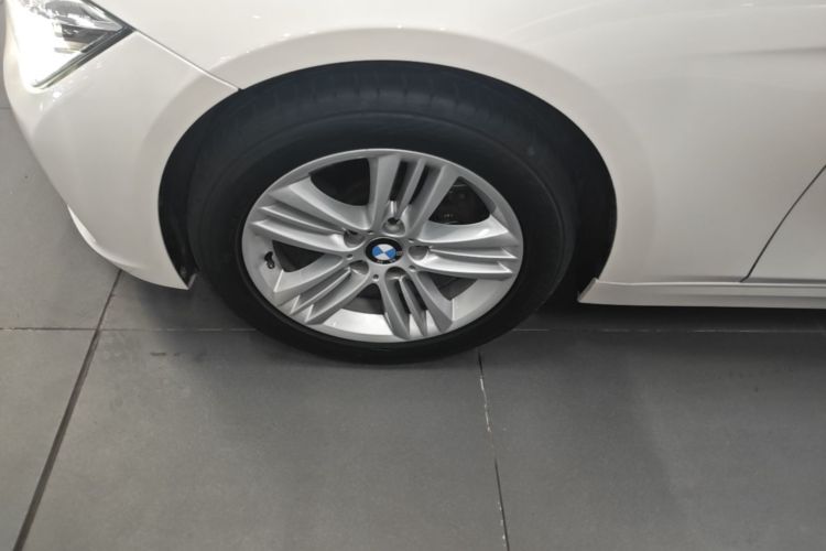 BMW 3 Series 2016 car image #9