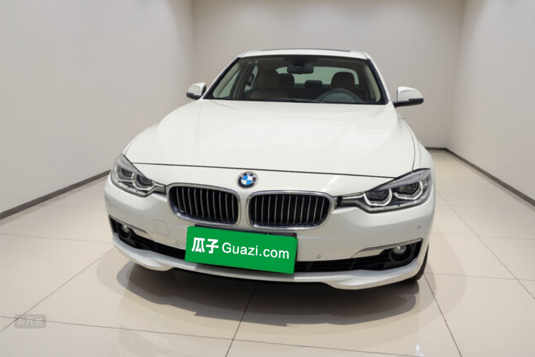 BMW 3 Series 2019 car image #3