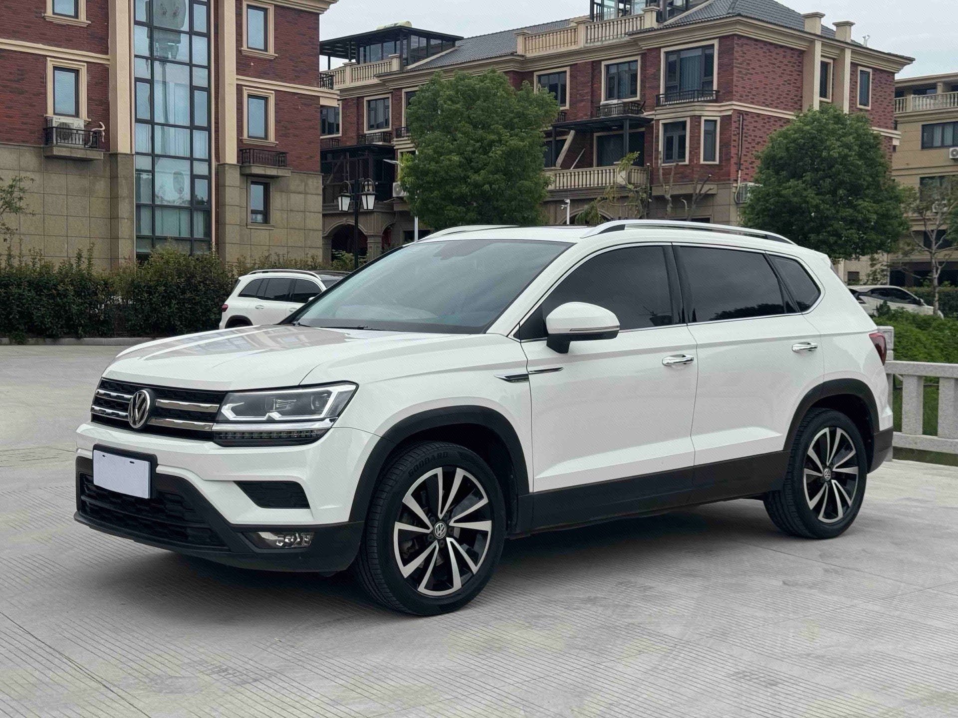 2019 2019 car image