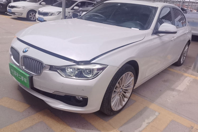BMW 3 Series 2018 #2 BMW 3 Series 2018 car image #2