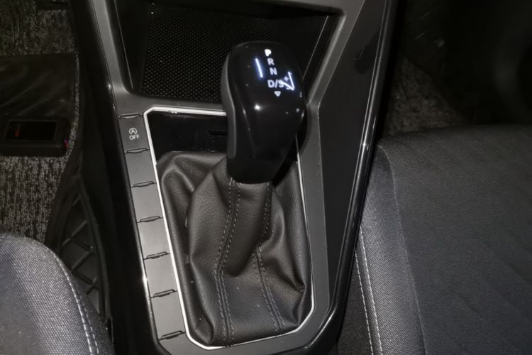 Volkswagen Lavida 2025 car image #14