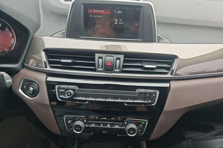 BMW X1 2019 #17 BMW X1 2019 car image #17
